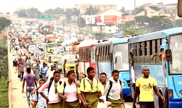 Motorists, Commuters Groan as Petrol Price Climbs to N1,350 Per Litre