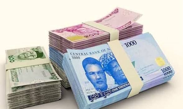 Naira Further Depreciates, Loses N3.32 Against Dollar dollar at Official Market